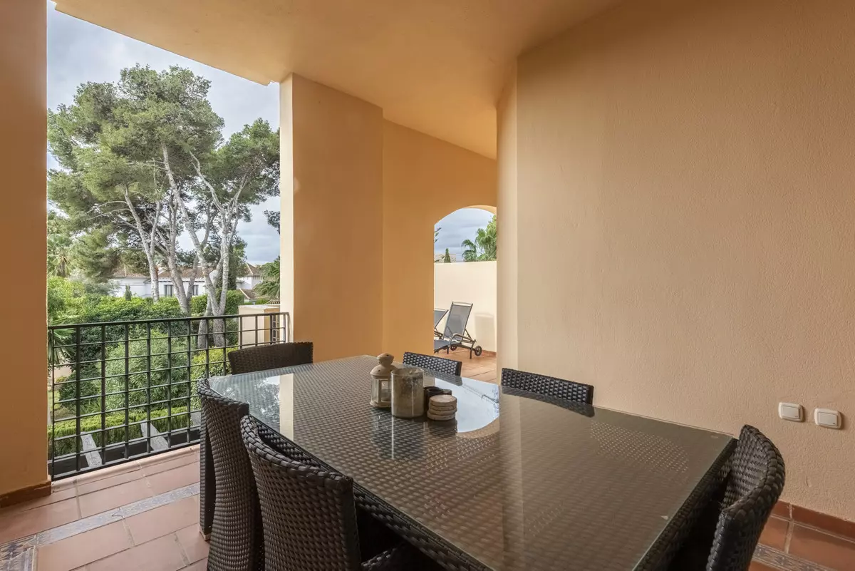 2-bedroom Apartment In Marbella, Spain (176 M²)