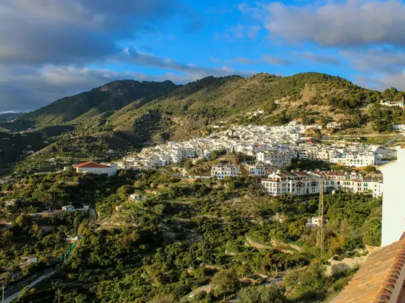 4-bedroom Apartment In Frigiliana, Spain (114 M²)