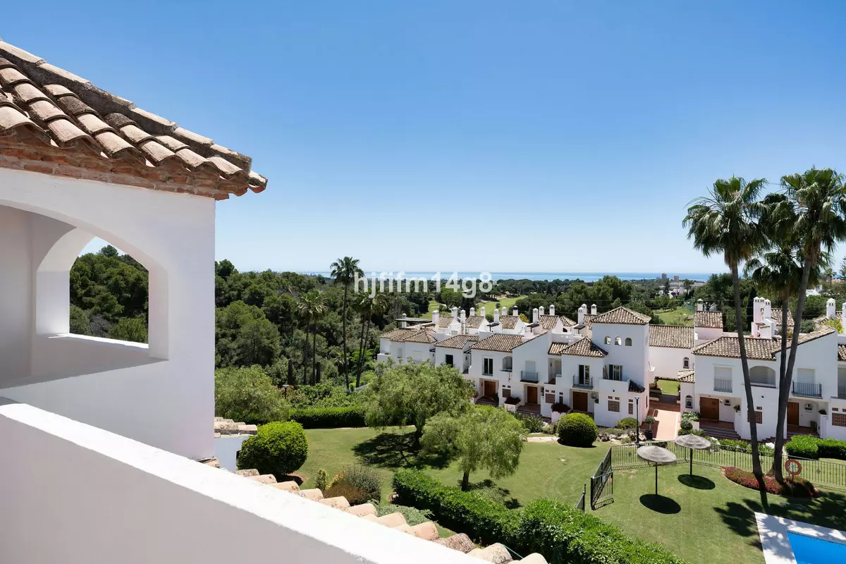 3-bedroom Town House In Marbella, Spain (385 M²)