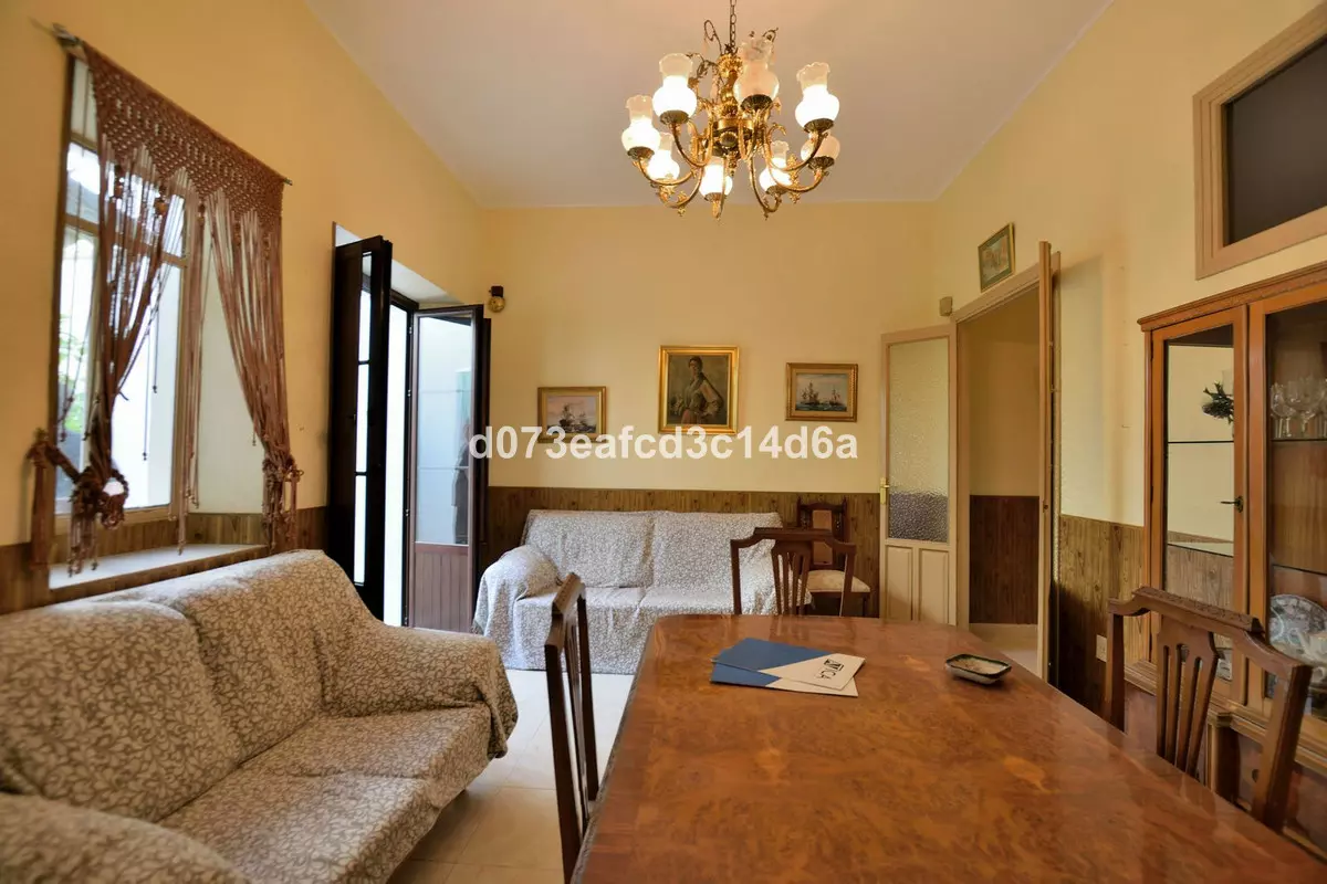 6-bedroom Town House In Ronda, Spain (166 M²)