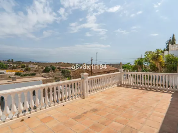 5-bedroom Villa In Vélez – Málaga, Spain (321 M²)