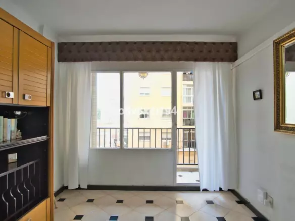 3-bedroom Apartment In Málaga, Spain (86 M²)