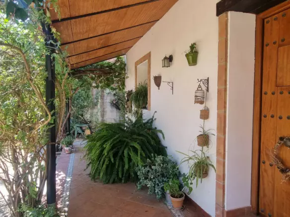 4-bedroom Villa In Cortes De La Frontera, Spain (180 M²)