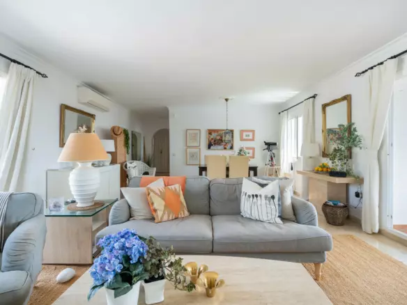 2-bedroom Apartment In Estepona, Spain (114 M²)
