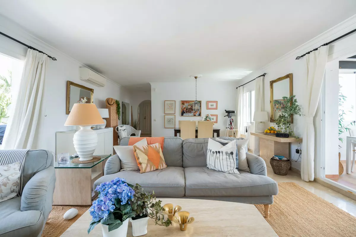 2-bedroom Apartment In Estepona, Spain (114 M²)