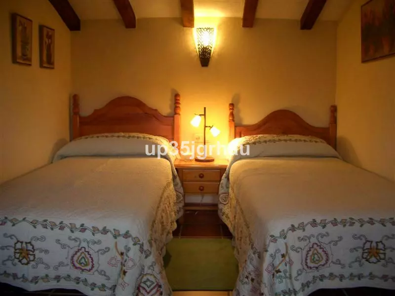 4-bedroom Country House In Jubrique, Spain (330 M²)