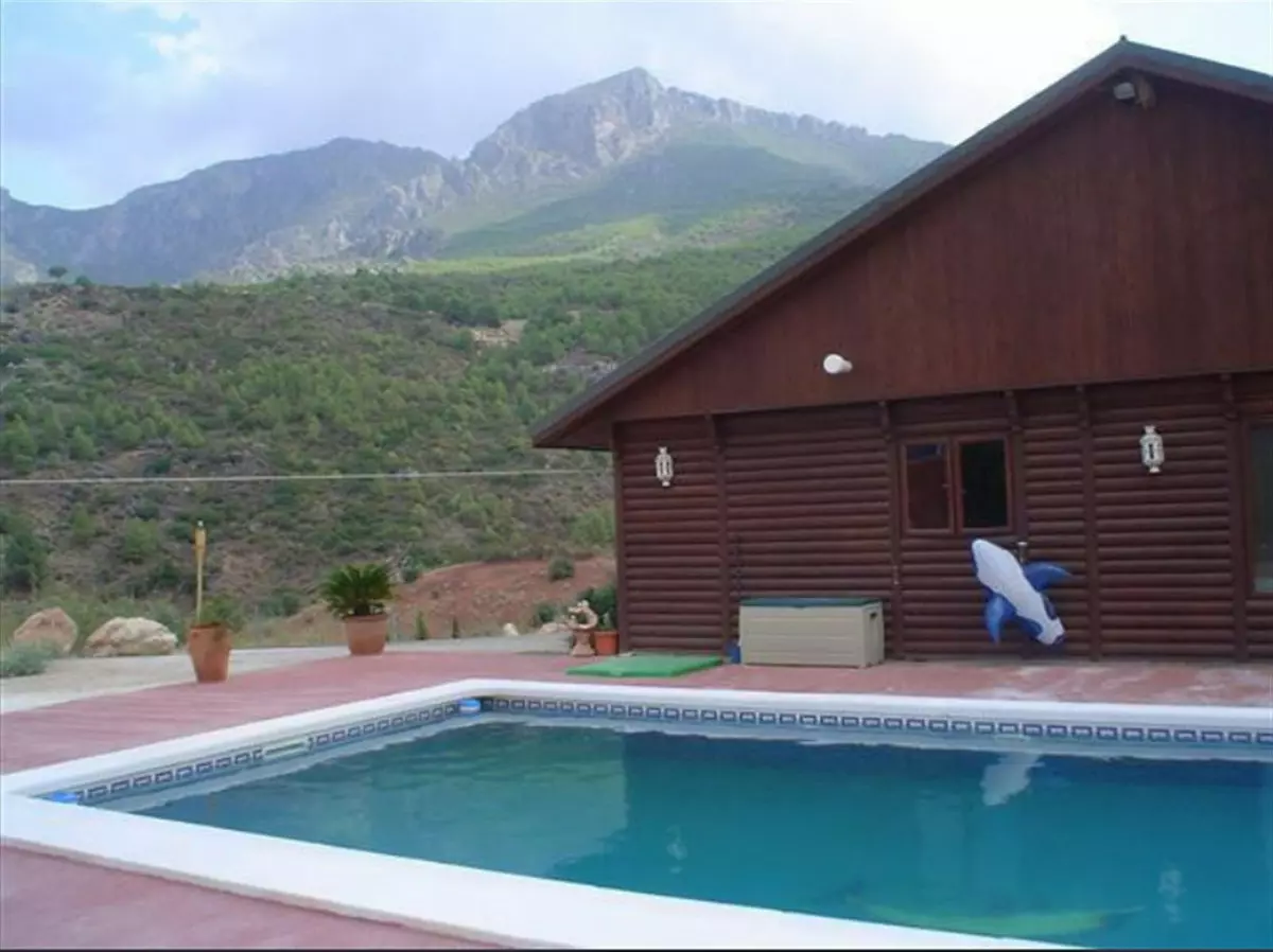 3-bedroom Country House In Ardales, Spain (230 M²)