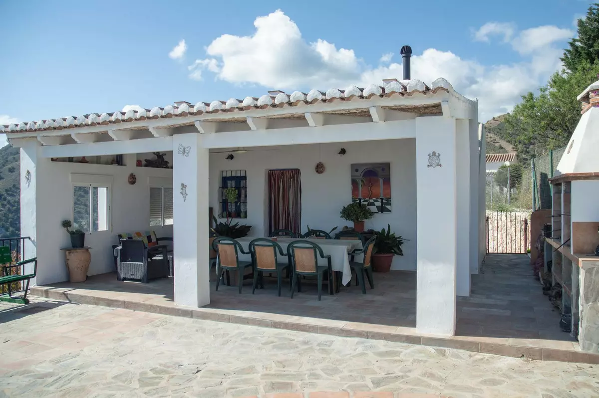 2-bedroom Villa In Frigiliana, Spain (90 M²)