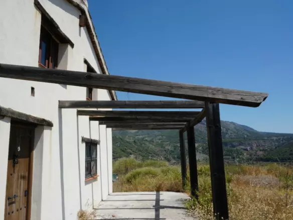 3-bedroom Country House In Yunquera, Spain (98 M²)