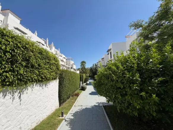 2-bedroom Apartment In Estepona, Spain (97 M²)
