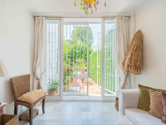 3-bedroom Town House In Marbella, Spain (184 M²)