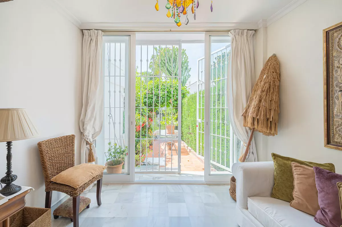 3-bedroom Town House In Marbella, Spain (184 M²)
