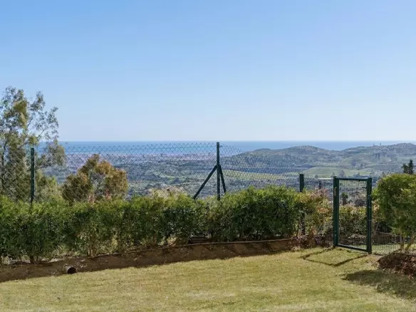 3-bedroom Apartment In Mijas, Spain (106 M²)