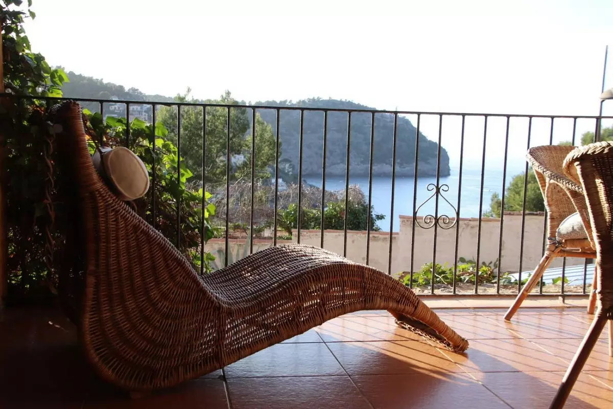 2-bedroom Apartment In Sóller, Spain (104 M²)