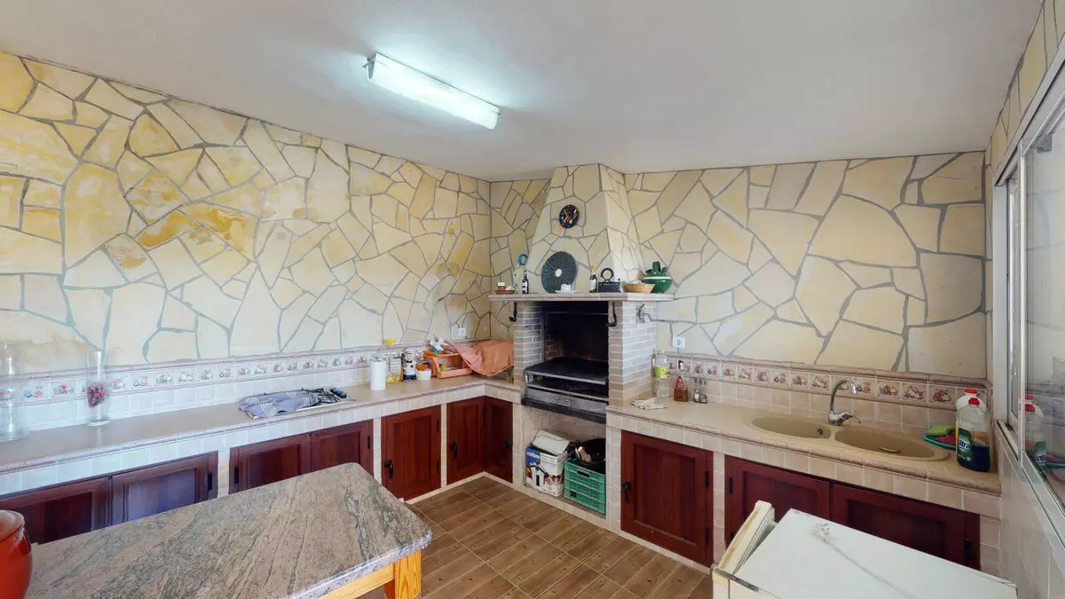 6-bedroom Villa In Alcaucín, Spain (528 M²)
