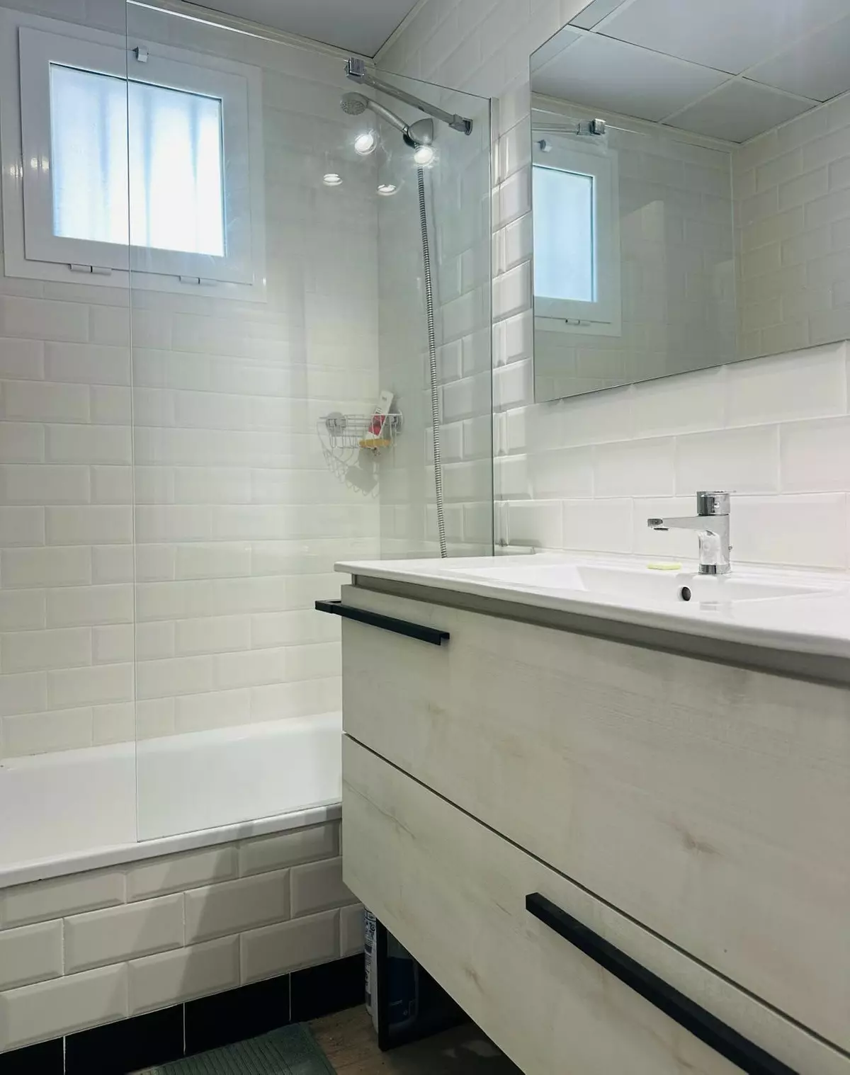 ShowFeedImage-52610f 2-bedroom Apartment In Manilva, Spain (80 M²)