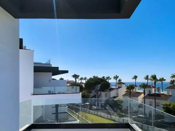 3-bedroom Apartment In Mijas, Spain (95 M²)