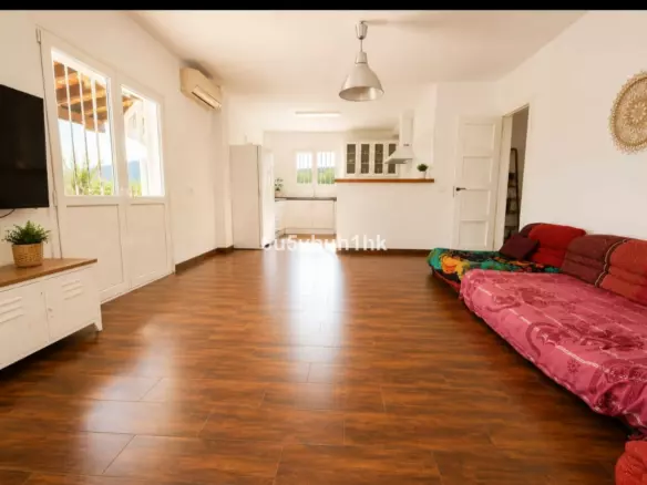 3-bedroom Country House In Tolox, Spain (106 M²)