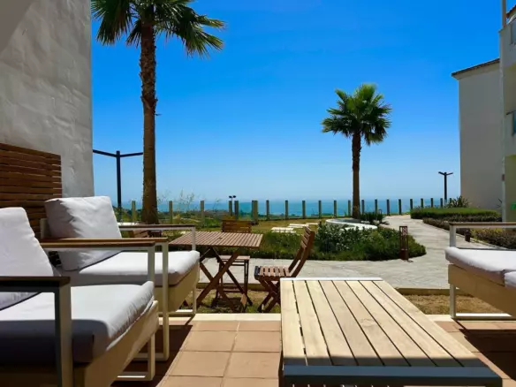 3-bedroom Apartment In Manilva, Spain (80 M²)