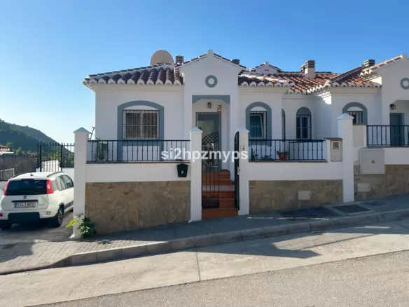 3-bedroom Town House In Frigiliana, Spain (162 M²)
