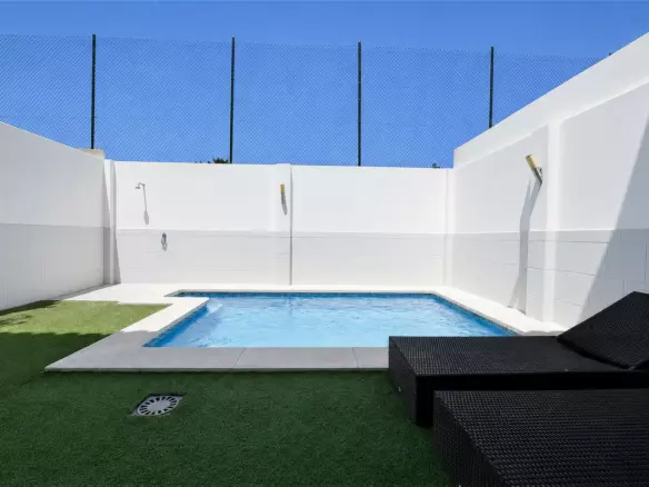 3-bedroom Town House In Casares, Spain (182 M²)