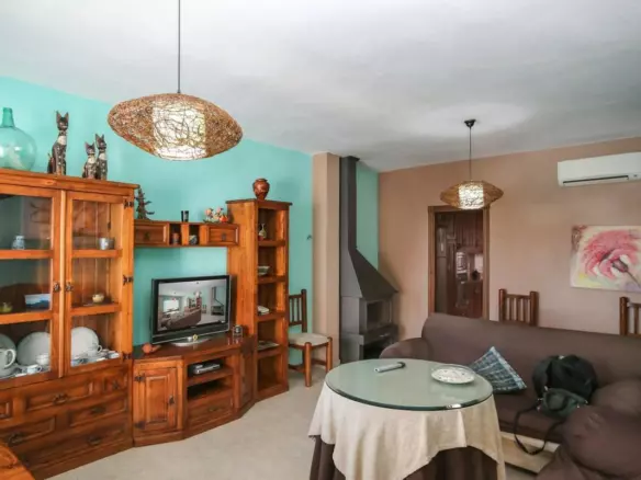 4-bedroom Town House In Alozaina, Spain (218 M²)