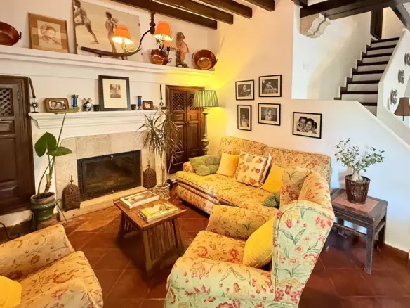 3-bedroom Country House In Álora, Spain (213 M²)