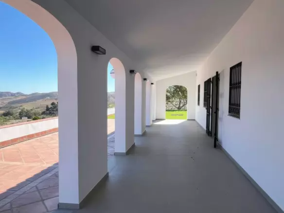 6-bedroom Country House In Casarabonela, Spain (270 M²)