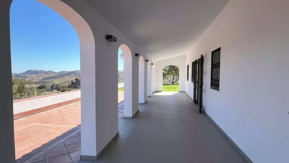 6-bedroom Country House In Casarabonela, Spain (270 M²)