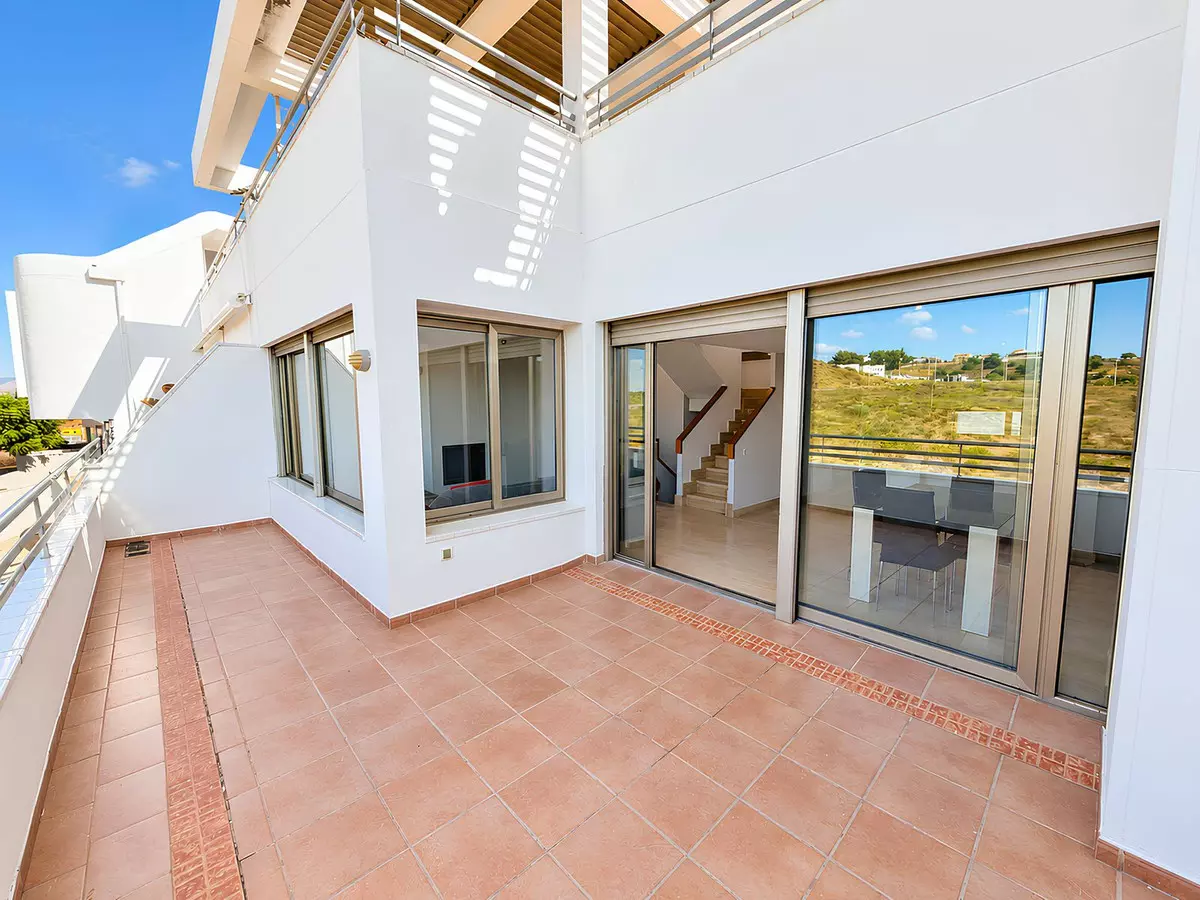 3-bedroom Apartment In Mijas, Spain (283 M²)