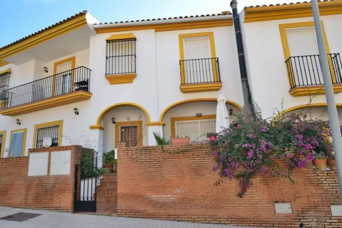 3-bedroom Town House In Ronda, Spain (114 M²)