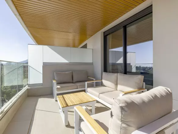 3-bedroom Apartment In Estepona, Spain (187 M²)