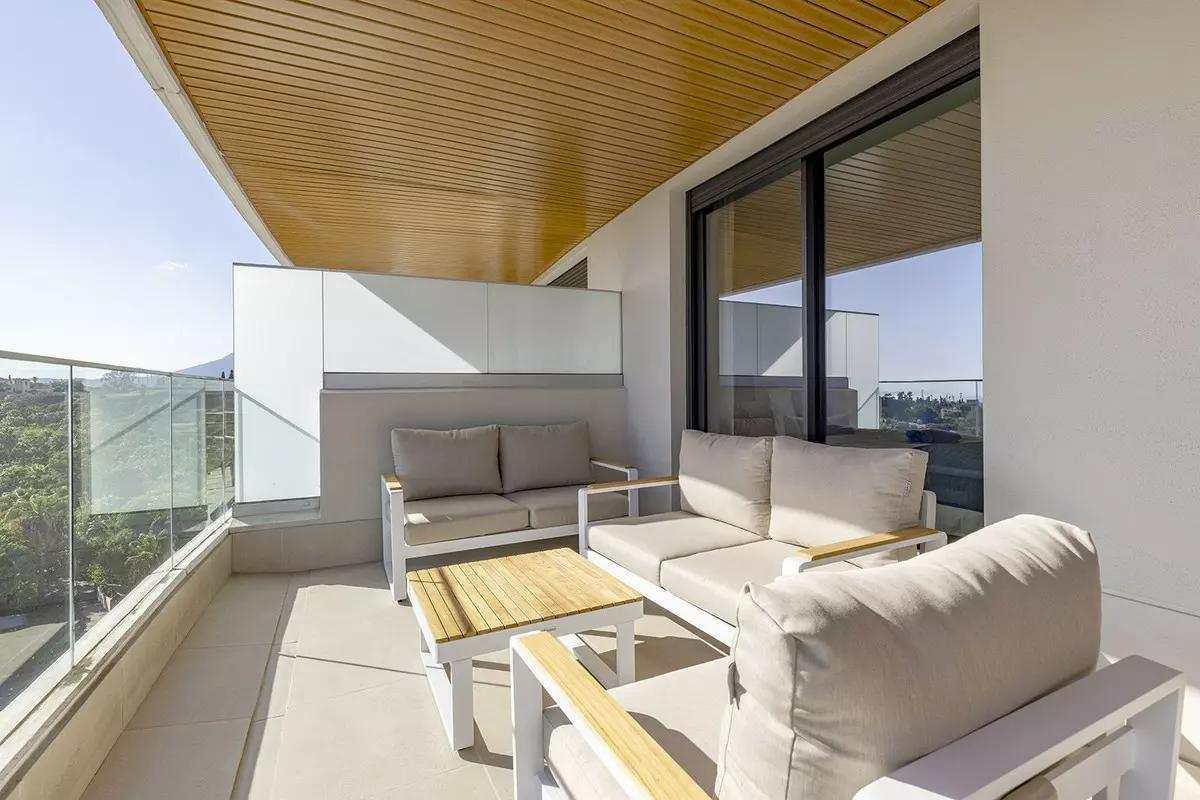 3-bedroom Apartment In Estepona, Spain (187 M²)