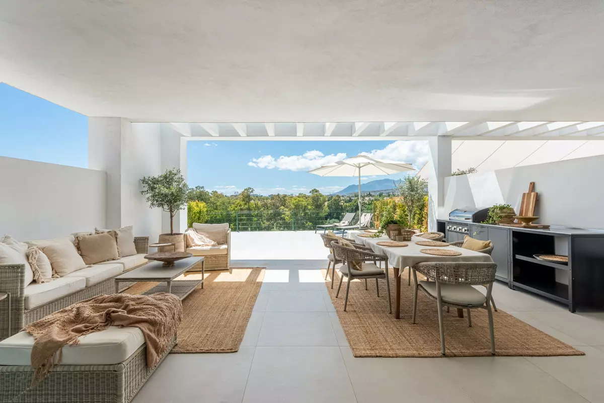 4-bedroom Villa In Marbella, Spain (256 M²)