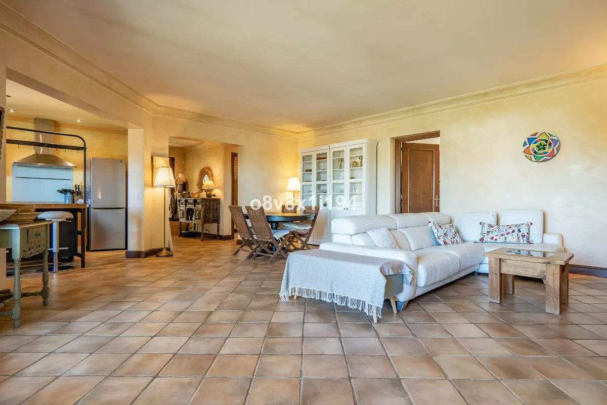 2-bedroom Villa In Marbella, Spain (180 M²)