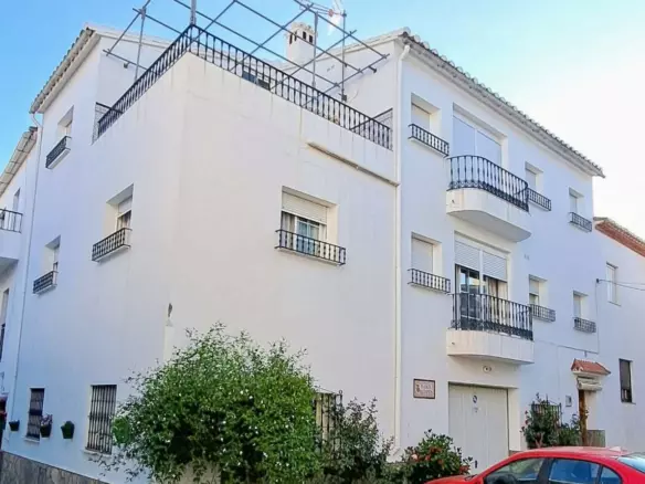4-bedroom Villa In Benarrabá, Spain (300 M²)