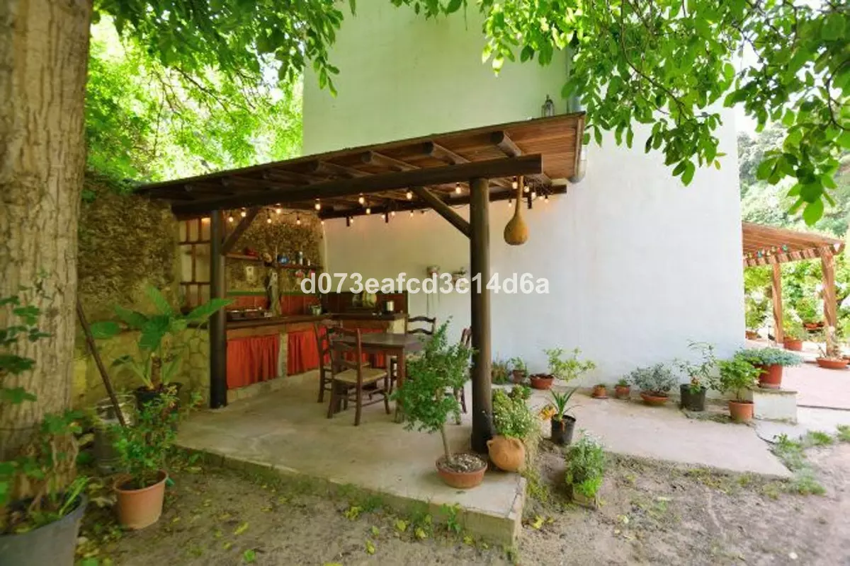 4-bedroom Country House In Arriate, Spain (987 M²)