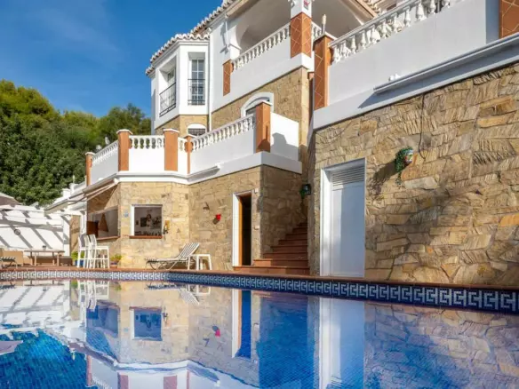 5-bedroom Villa In Frigiliana, Spain (427 M²)
