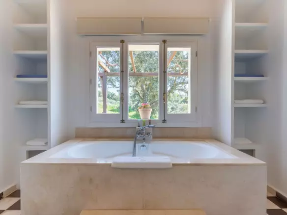 8-bedroom Country House In Ronda, Spain (866 M²)