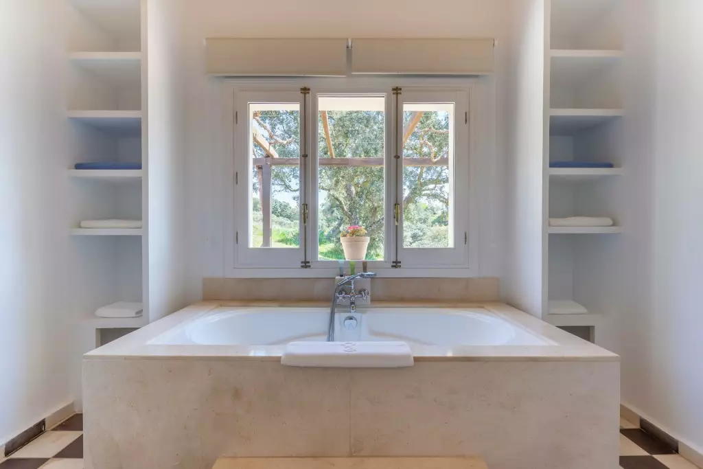 8-bedroom Country House In Ronda, Spain (866 M²)