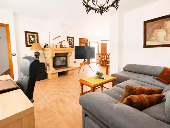 8-bedroom Town House In Ronda, Spain (385 M²)