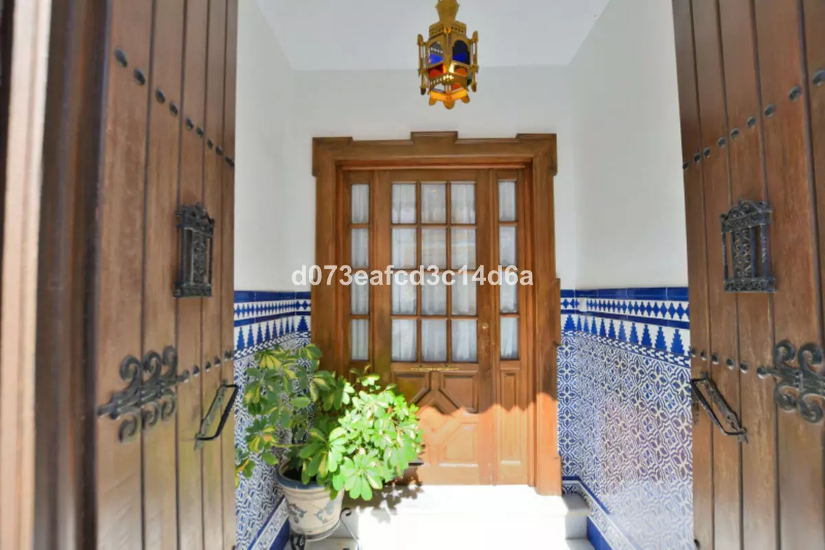 6-bedroom Town House In Ronda, Spain (374 M²)