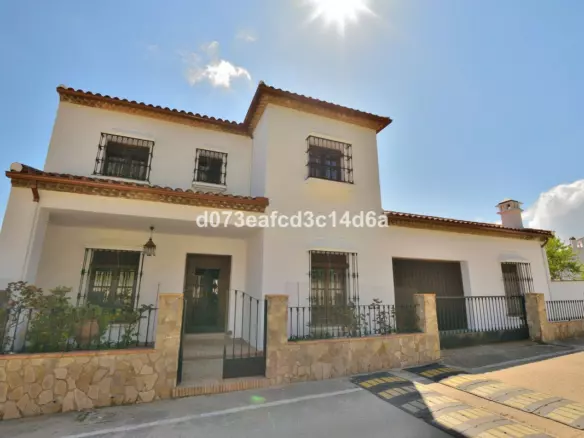 5-bedroom Villa In Montejaque, Spain (508 M²)