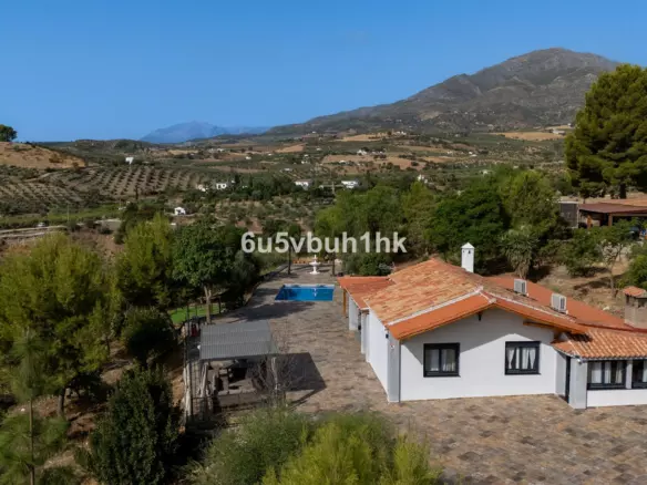 3-bedroom Country House In Casarabonela, Spain (171 M²)
