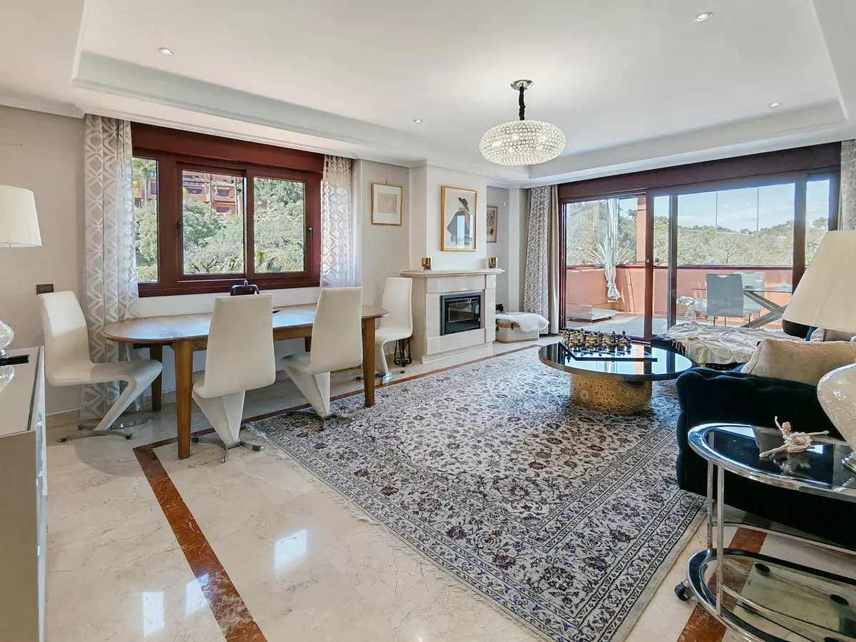 3-bedroom Apartment In Marbella, Spain (270 M²)