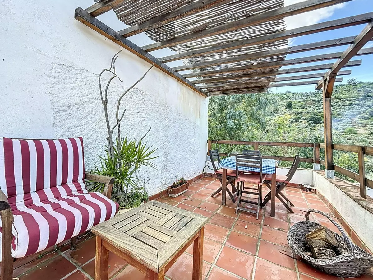 6-bedroom Villa In Comares, Spain (217 M²)