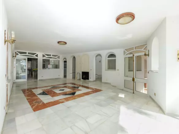 9-bedroom Villa In Benalmádena, Spain (1.146 M²)