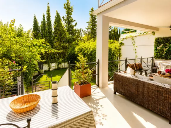 6-bedroom Town House In Marbella, Spain (305 M²)