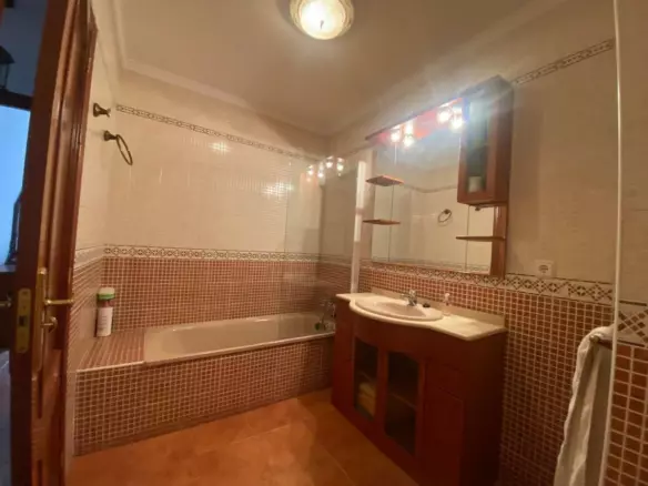 3-bedroom Apartment In Ronda, Spain (120 M²)