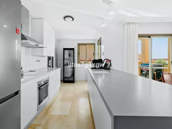 3-bedroom Apartment In Benahavis, Spain (127 M²)
